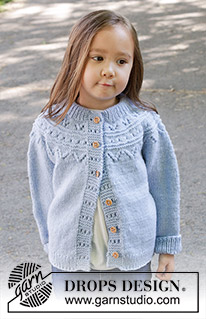 Running Circles Cardigan / DROPS Children 47-7 - Knitted jacket for children in DROPS Karisma. The piece is worked top down with round yoke, lace pattern and double neck. Sizes 2 - 12 years.