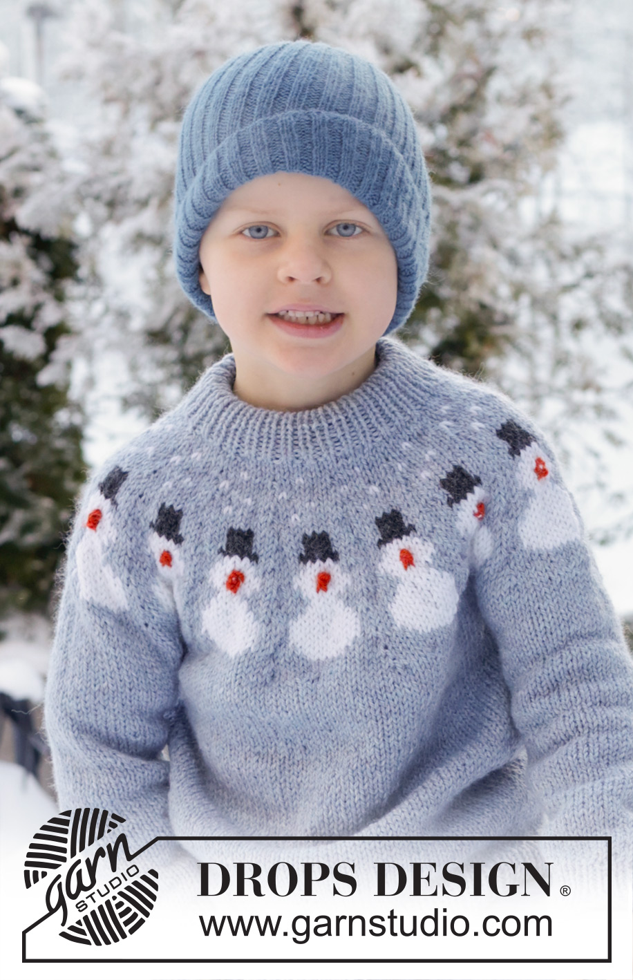 Snowman Magic / DROPS Children 48-14 - Gestrickter Pullover für Kinder in DROPS Nepal. Die Arbeit wird von oben nach unten mit Rundpasse, Schneemännern und doppelter Halsblende gestrickt. Größe 2 - 14 Jahre. Thema: Weihnachten.