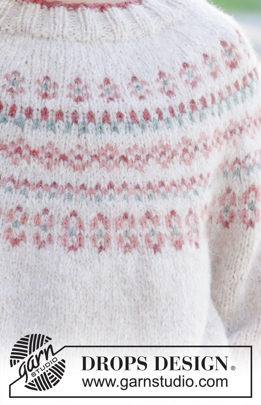 Berries & Dreams Cardigan / DROPS Children 48-9 - Cardigan per bambini lavorato ai ferri in DROPS Sky. Lavorato dall’alto in basso con sprone rotondo e motivo nordico. Taglie: 2 – 12 anni.