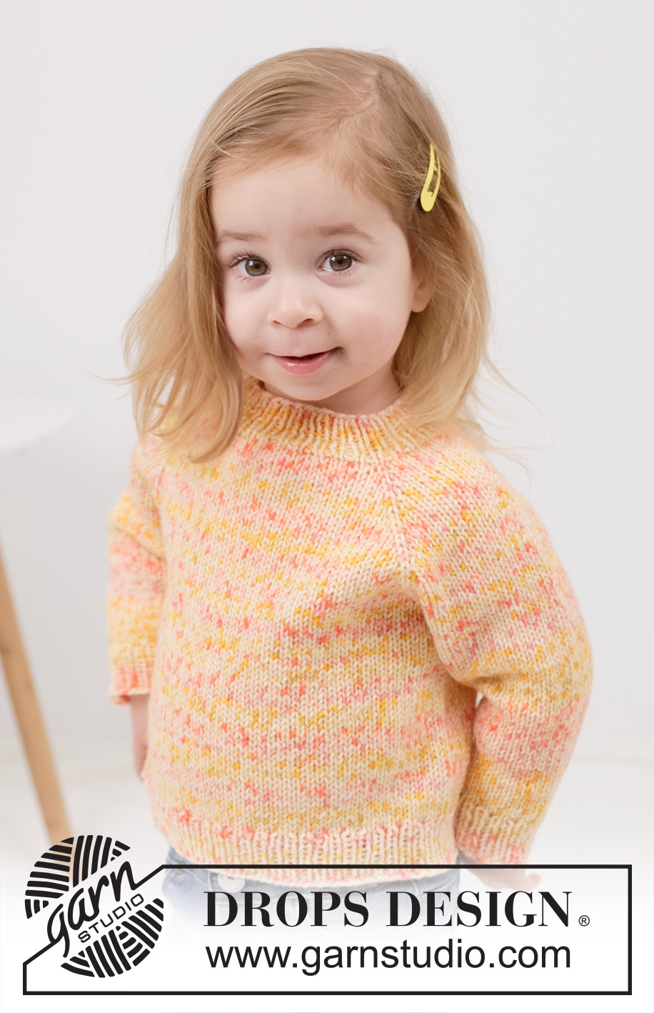 Tangerine Twist / DROPS Children 49-10 - Gestrickter Pullover für Kinder in DROPS Fiesta. Die Arbeit wird von oben nach unten glatt rechts mit Raglan gestrickt. Größe 2 – 12 Jahre.
