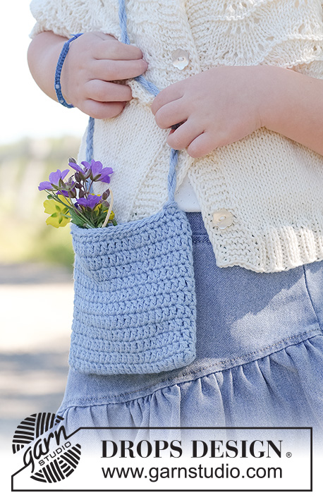 Denim Doodle Bag / DROPS Children 49-21 - Crocheted bag with 1 strand DROPS Belle. Piece is worked bottom up.