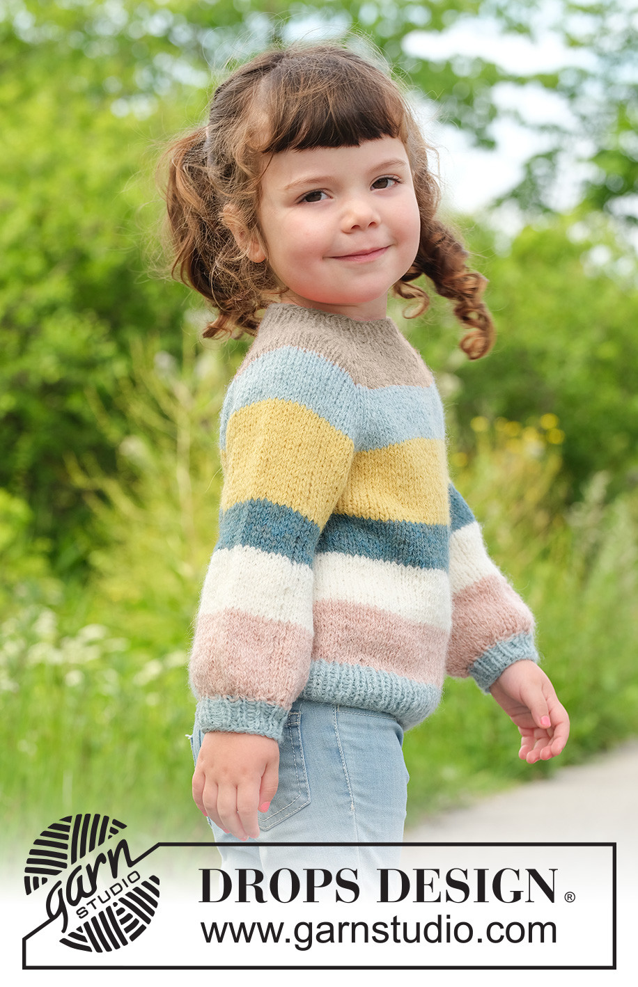 Happy Hue Sweater / DROPS Children 49-5 - Stickad tröja till barn i DROPS Sky. Arbetet stickas uppifrån och ner med raglan och ränder. Storlek 2 - 12 år.