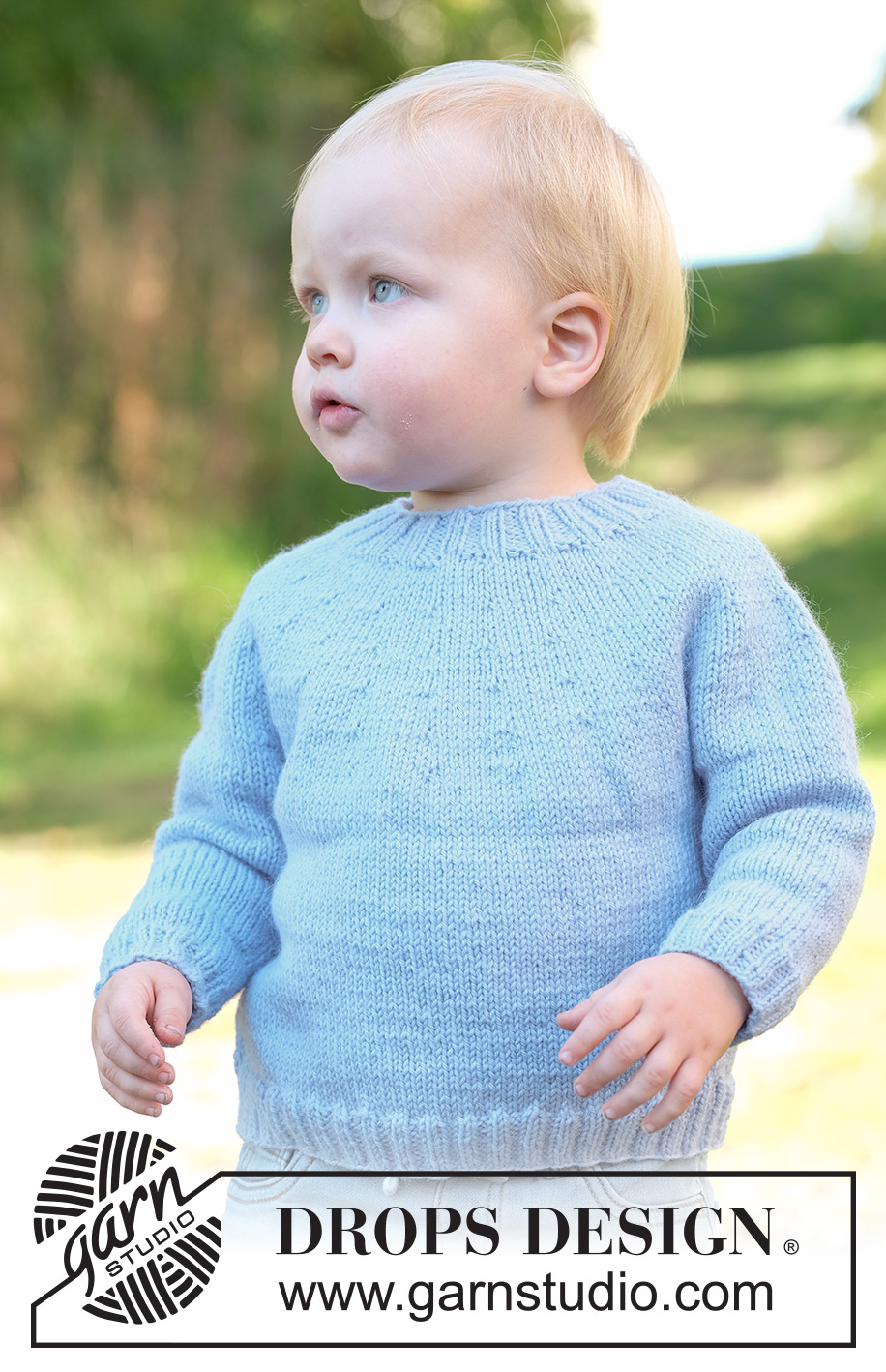 Easy Chill Sweater / DROPS Children 49-9 - Knitted jumper for children in DROPS Karisma. The piece is worked top down with stocking stitch and a round yoke. Sizes 2 - 14 years.
