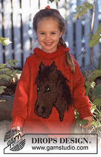 Pony Tales / DROPS Children 9-11 - Knitted jumper in DROPS Karisma with Horse motif in DROPS Alpaca Boucle & Brushed Alpaca Silk