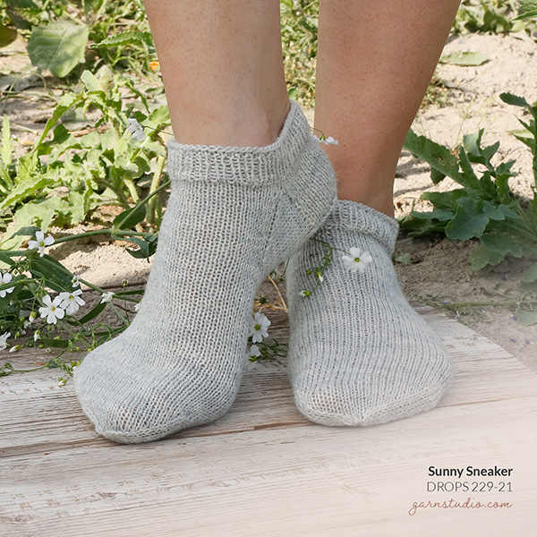 20220709-fabel-socks.jpg