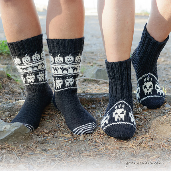 20241004-halloween-socks.jpg