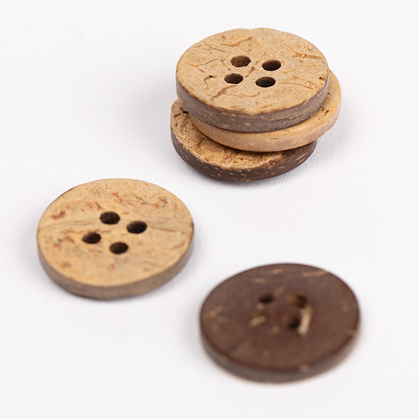 DROPS Knappar Kokosnöt No. 516 isometric