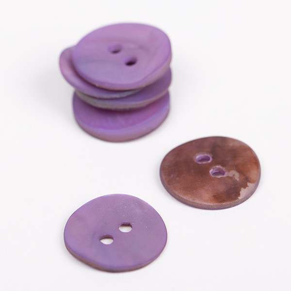 DROPS Knappar Rund (lila) No. 619 isometric