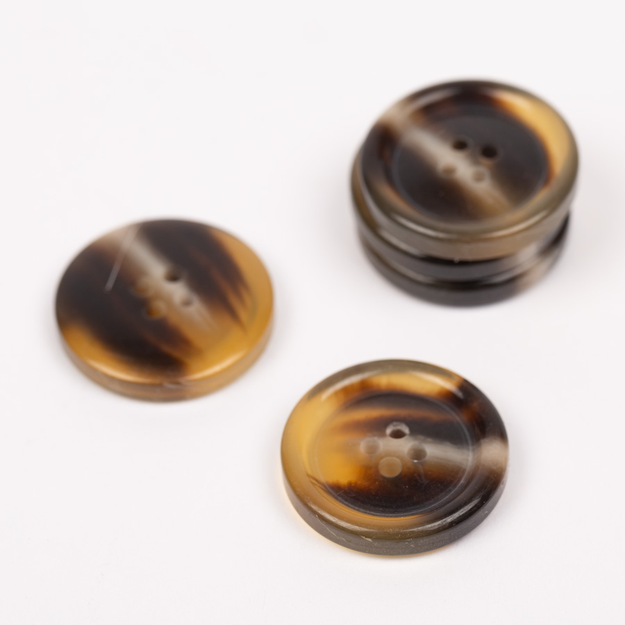 DROPS Knappar Imiterat horn (karamell) No. 710 isometric