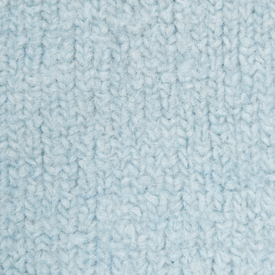 Zoomed sample of DROPS Snow after felting