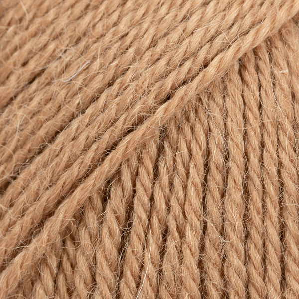 DROPS Alpaca uni colour 9031, mandel