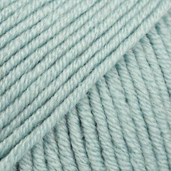 DROPS Merino Extra Fine uni colour 15, ljus sjögrön