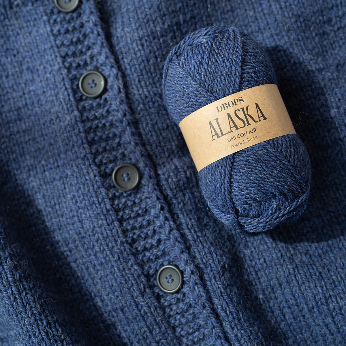 Product image DROPS alaska yarn