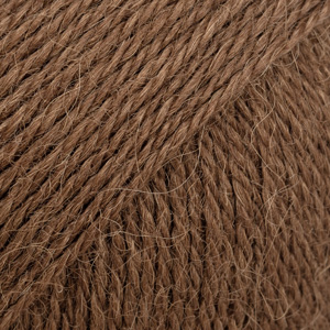 Yarn colour 9042 number kastanía