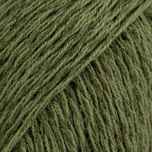 DROPS Belle uni colour 38, deep moss