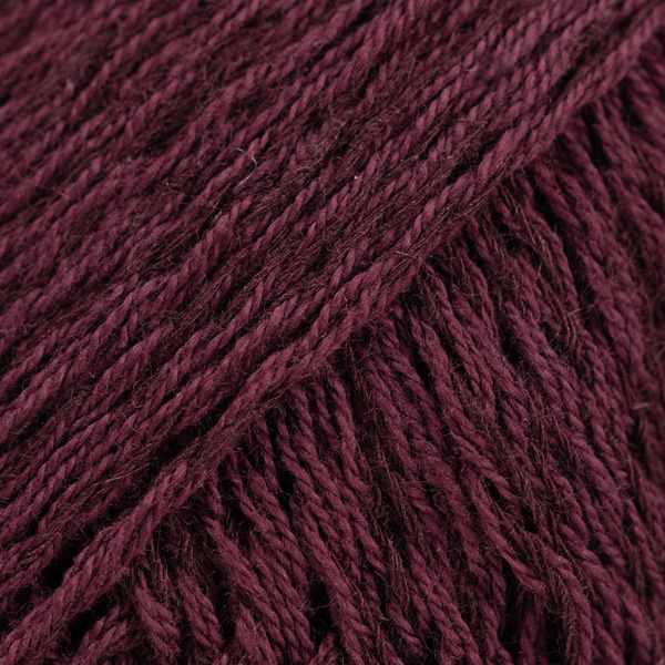 DROPS Belle uni colour 40, plum wine