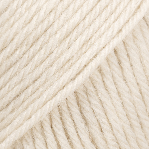 DROPS Karisma uni colour 85, light beige