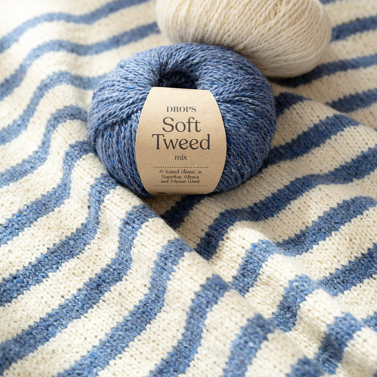 Product image DROPS softtweed yarn