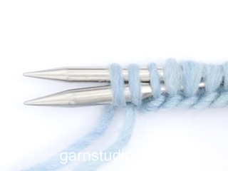 Video thumbnail How to cast on with 2 cir