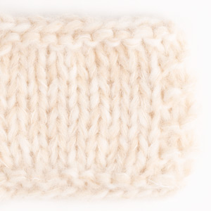 Swatch of DROPS Air 01, off white 
														+ DROPS Air 02, wheat + DROPS Brushed Alpaca Silk 01, off white