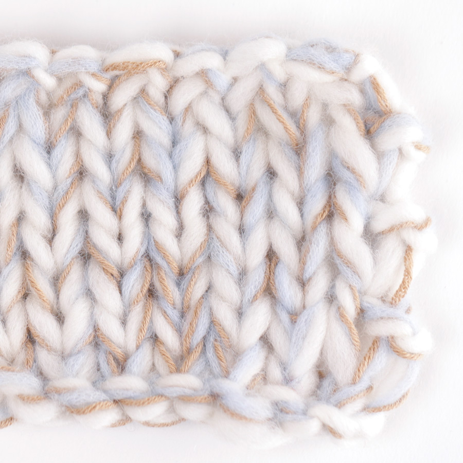 Swatch of air18-safran21-snow01