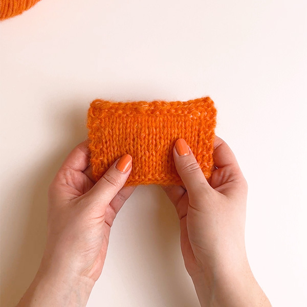 Yarn combination video thumbnail of DROPS Air 38, elektrisk orange + DROPS Kid-Silk 49, elektrisk orange