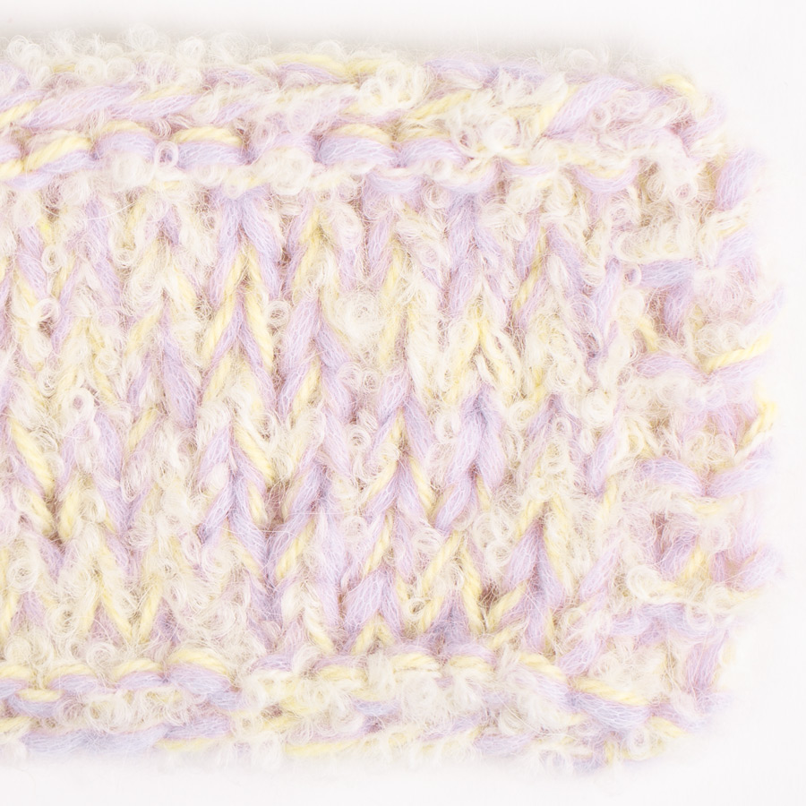 Swatch of air41-boucle0100-flora26