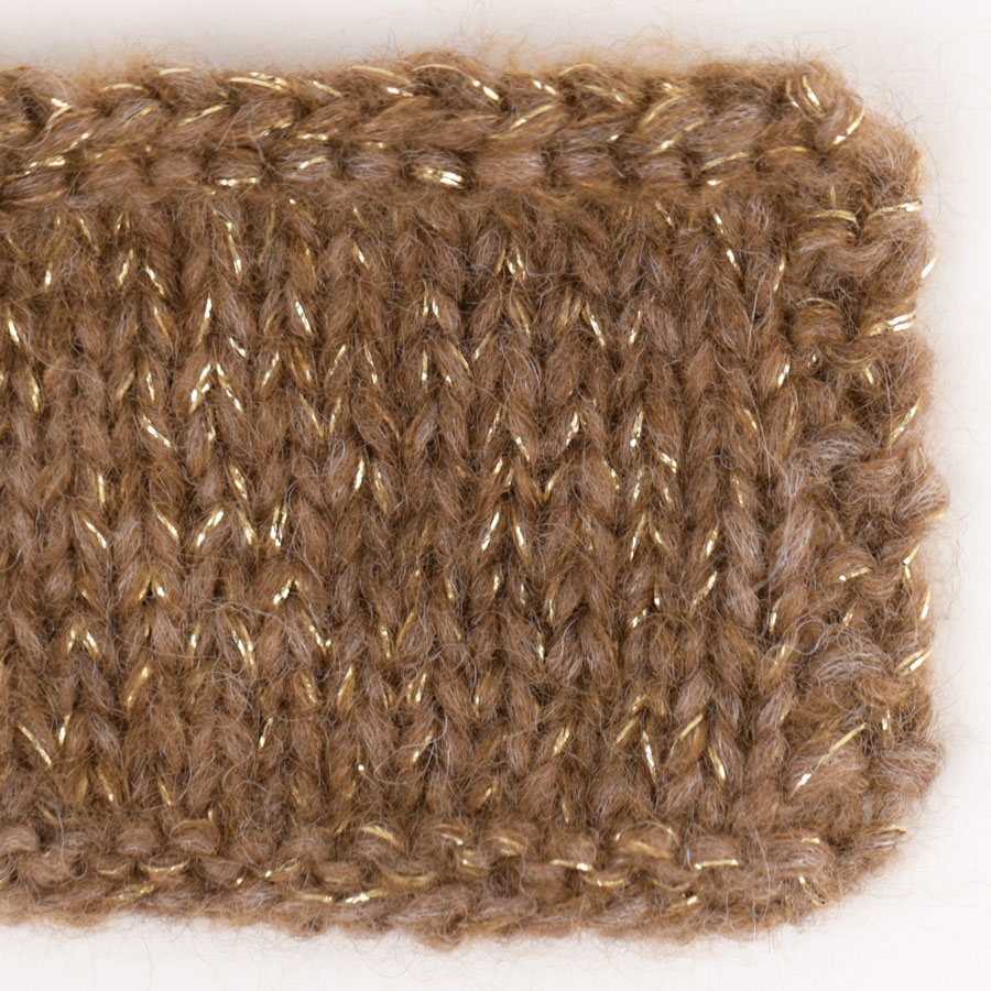 Swatch of DROPS Air 49, acorn 
											+ DROPS Glitter 01, gold + DROPS Kid-Silk 51, toffee