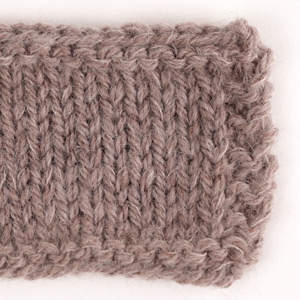 Yarn combinations skeins of DROPS Alaska 55, nougat 
														+ DROPS Kid-Silk 12, beige