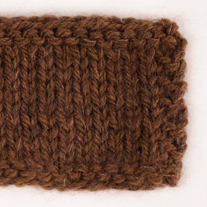 Yarn combinations skeins of DROPS Alaska 71, kanel 
														+ DROPS Kid-Silk 35, súkkulaði