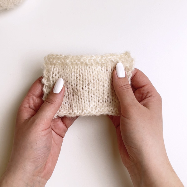 Yarn combination video thumbnail of DROPS Alpaca 101, white + DROPS Brushed Alpaca Silk 01, off white
