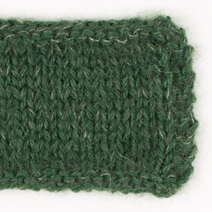 Yarn combinations skeins of DROPS Alpaca 9032, dökk bergflétta 
														+ DROPS Kid-Silk 19, dökk grænn