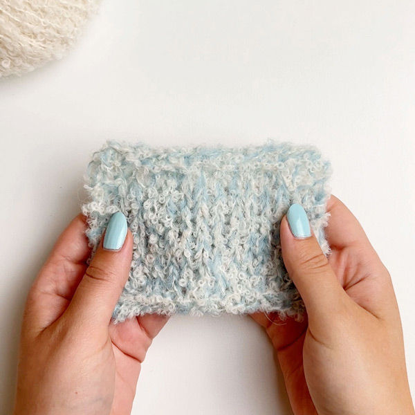 Yarn combination video thumbnail of DROPS Alpaca Bouclé 0100, off white + DROPS Brushed Alpaca Silk 15, light sea green