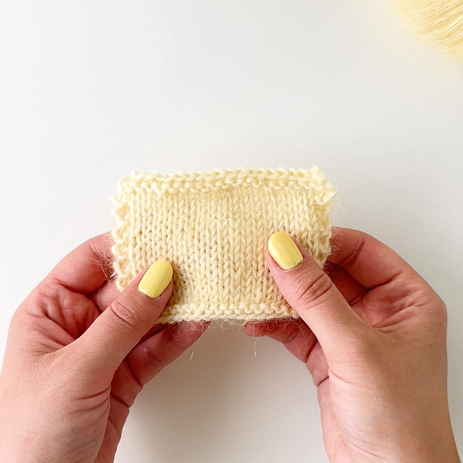 Yarn combination video thumbnail of DROPS Baby Merino 03, light yellow + DROPS Kid-Silk 52, lemonade