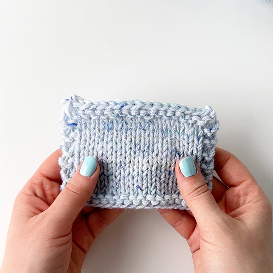 Yarn combination video thumbnail of DROPS Baby Merino 100, havfruemagi + DROPS Karisma 89, morgentåke