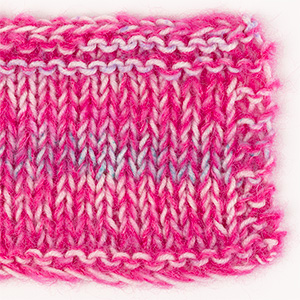 Swatch of DROPS Baby Merino 105, magic meringue 
														+ DROPS Brushed Alpaca Silk 18, cerise