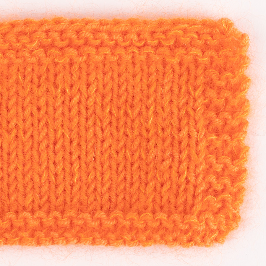 Swatch of DROPS Baby Merino 36, laranja eléctrico 
											+ DROPS Kid-Silk 49, laranja eléctrico