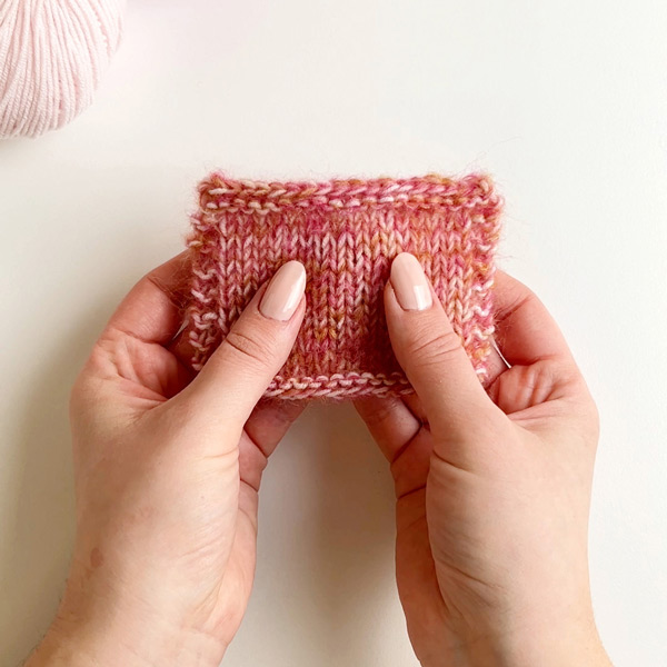 Yarn combination video thumbnail of DROPS Baby Merino 44, puder + DROPS Kid-Silk 13, cerise + DROPS Kid-Silk 30, curry