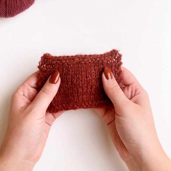 Yarn combination video thumbnail of DROPS Baby Merino 51, bordeaux + DROPS Brushed Alpaca Silk 24, rostrot
