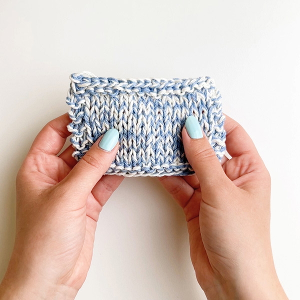 Yarn combination video thumbnail of DROPS Belle 15, gallabuxnablár + DROPS Bomull-Lin 02, natur