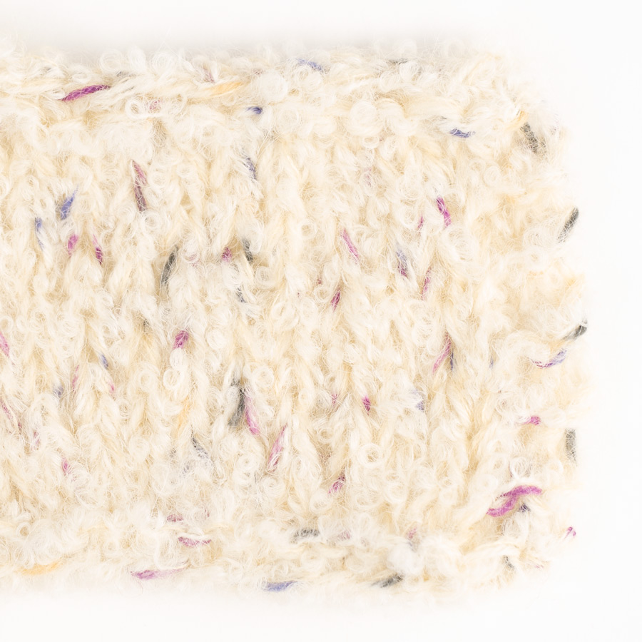 Swatch of boucle0100-fabel924-kidsilk29