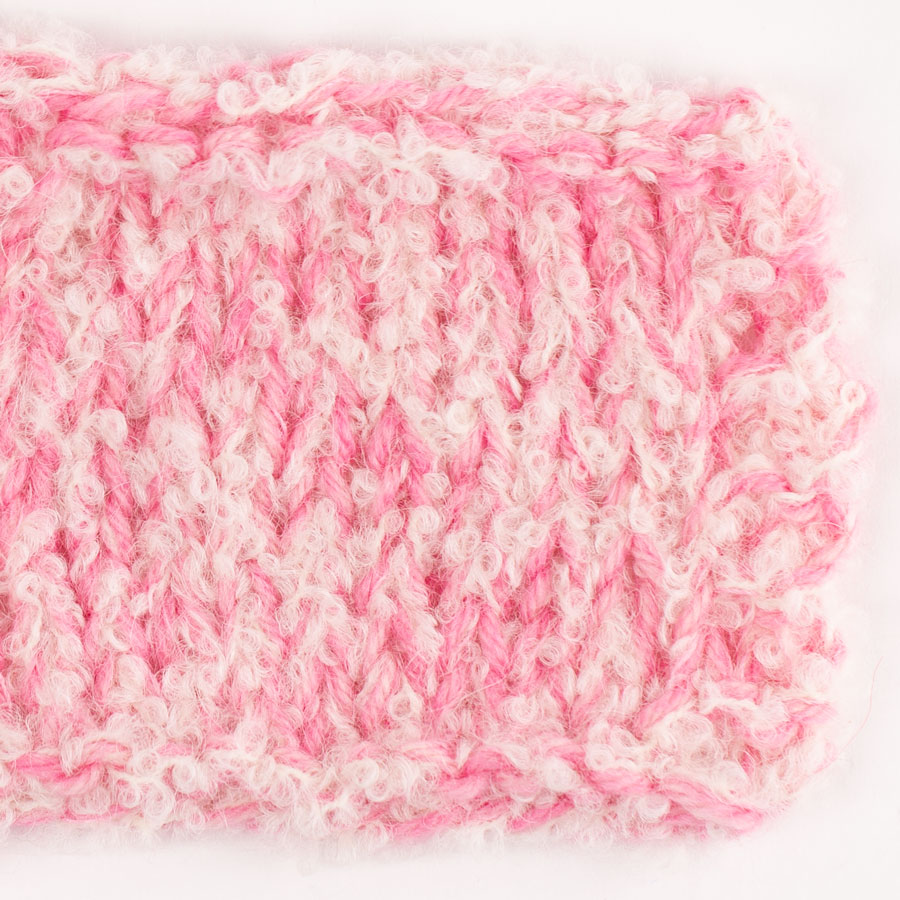 Swatch of boucle0100-fiesta32-kidsilk62