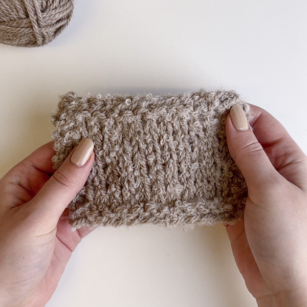 Yarn combination video thumbnail of DROPS Alpaca Bouclé 2020, jasny beż + DROPS Nepal 0300, beż