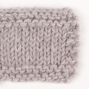 Swatch of DROPS Big Merino 08, marble 
														+ DROPS Brushed Alpaca Silk 02, light grey
