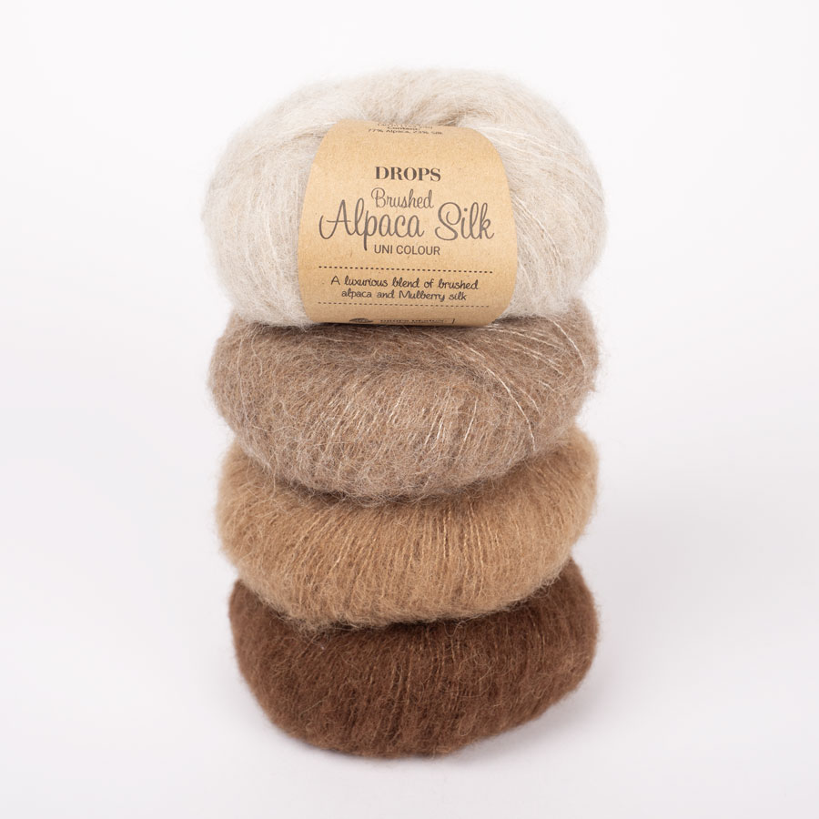 Yarn combinations skeins of DROPS Brushed Alpaca Silk 04, helebeež 
											+ DROPS Brushed Alpaca Silk 05, beež + DROPS Brushed Alpaca Silk 36, mandel + DROPS Brushed Alpaca Silk 38, šokolaad