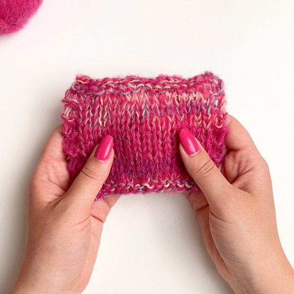 Yarn combination video thumbnail of DROPS Brushed Alpaca Silk 18, wiśnia + DROPS Fabel 161, różowe marzenie
