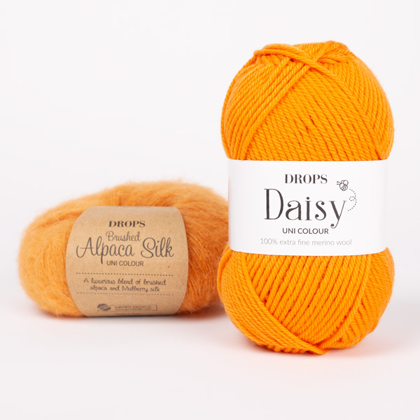 Swatch of DROPS Brushed Alpaca Silk 29, mandarína 
											+ DROPS Daisy 23, appelsína