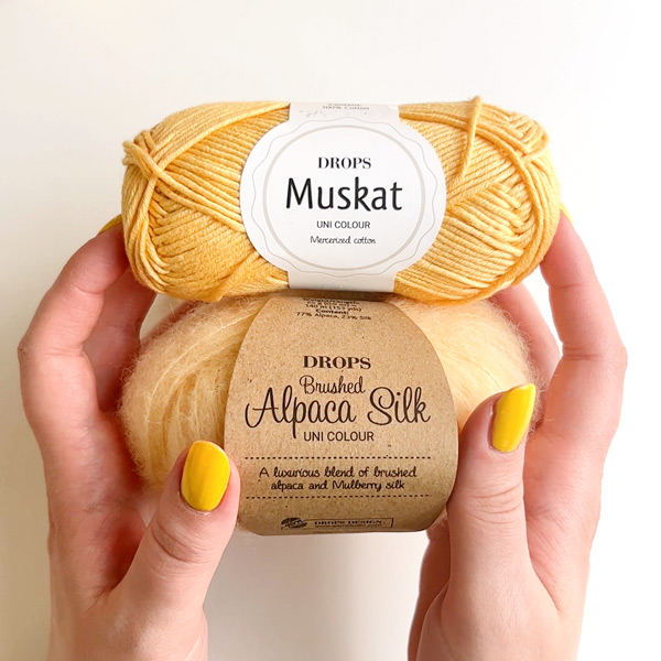 Yarn combination skeins of brushed30-muskat30