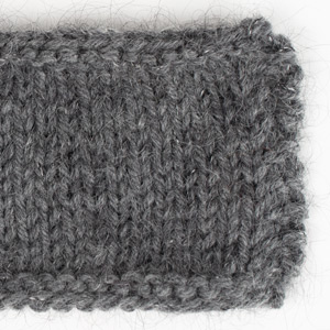 Swatch of DROPS Daisy 05, medium grey 
														+ DROPS Kid-Silk 22, ash grey