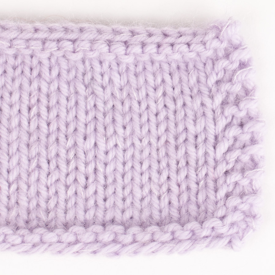 Yarn combinations skeins of DROPS Daisy 07, sæt orkidé 
											+ DROPS Kid-Silk 09, ljós lavender